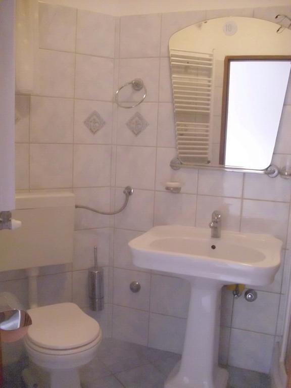Apartments Rukavina Рогозница Экстерьер фото